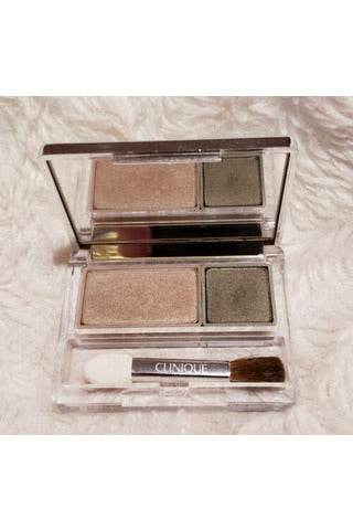Buy Clinique Colour Surge Eye Shadow  - 211 Spruced Up in Pakistan