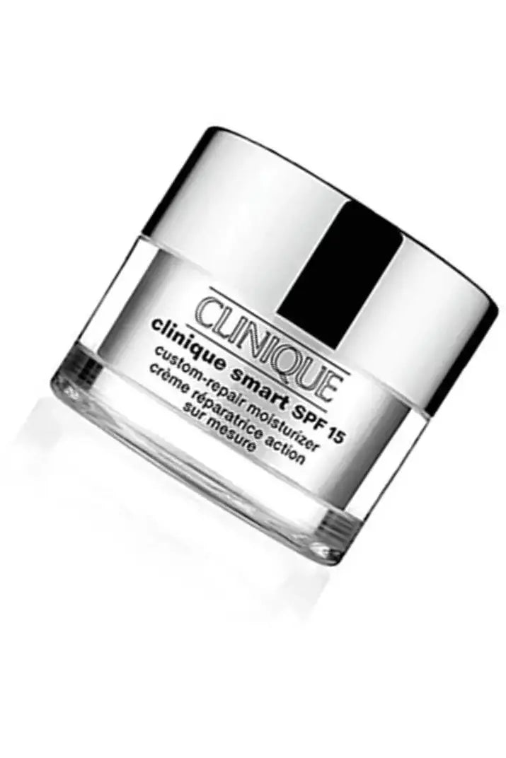 Buy Clinique Smart Night Custom Repair Moisturizer - 50ml in Pakistan