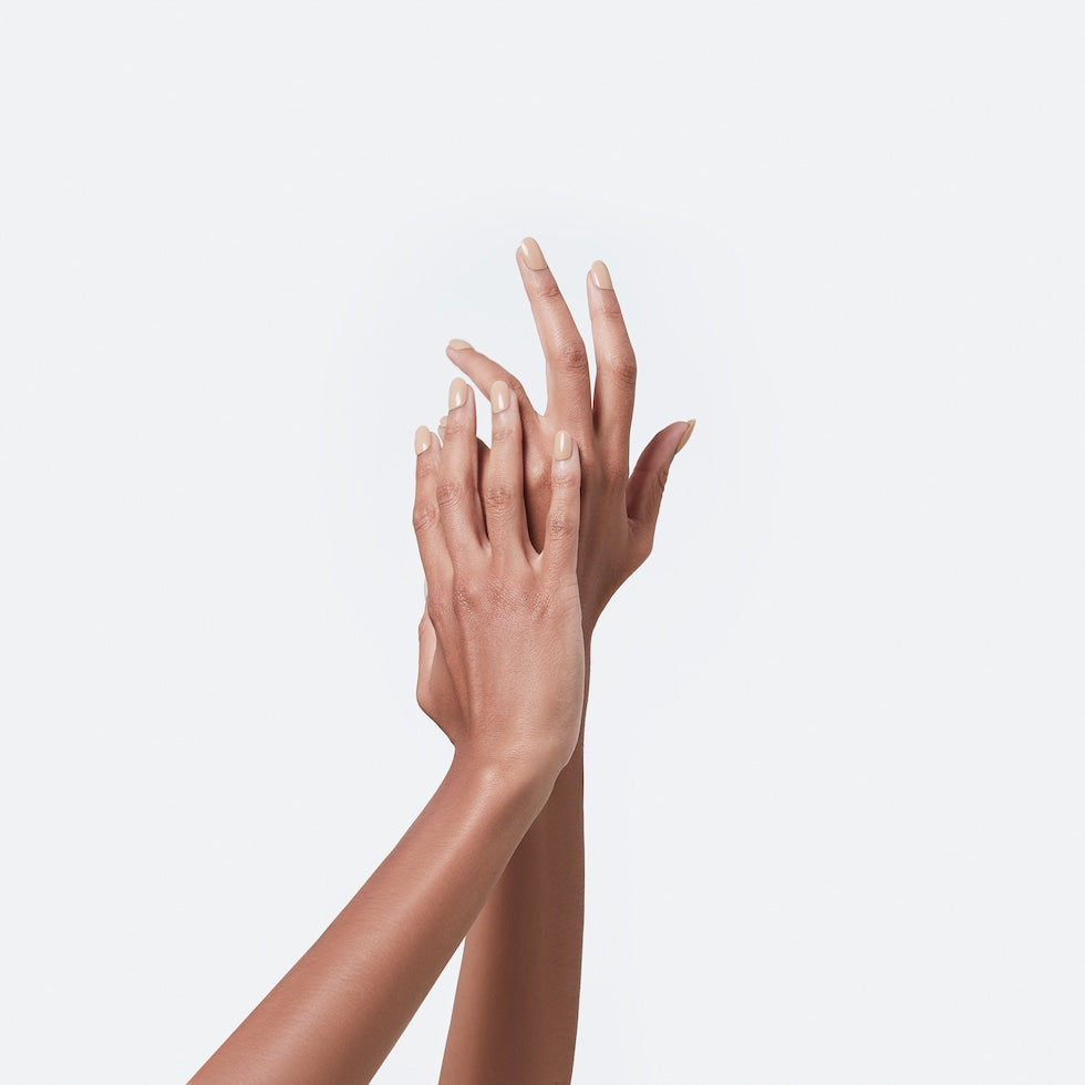 Buy Gucci Vernis A Ongles Nail Lacquer - 212 Annabel Rose in Pakistan