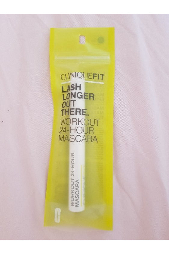 Buy Clinique Fit Lash Longer Out There Workout 24H Mascara in Pakistan