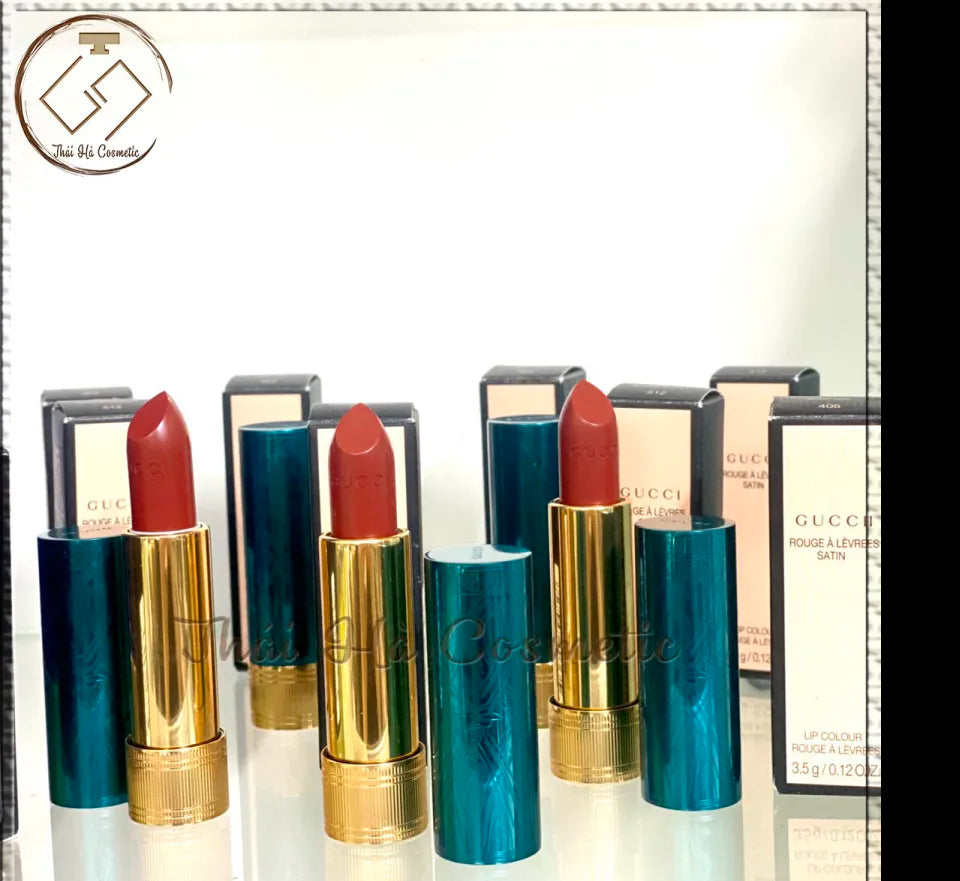 Buy Gucci Rouge A Levres Satin Lip Colour - 512 Maggie Scarlet in Pakistan