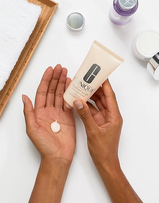 Buy Clinique Moisture Surge Overnight Mask - 15ml in Pakistan